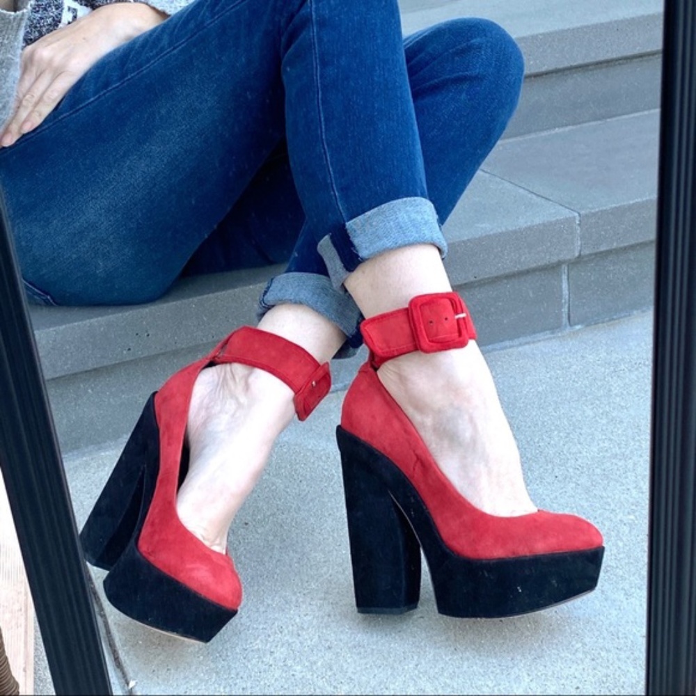 Dolce Vita Jevan Platform Pumps Size 9